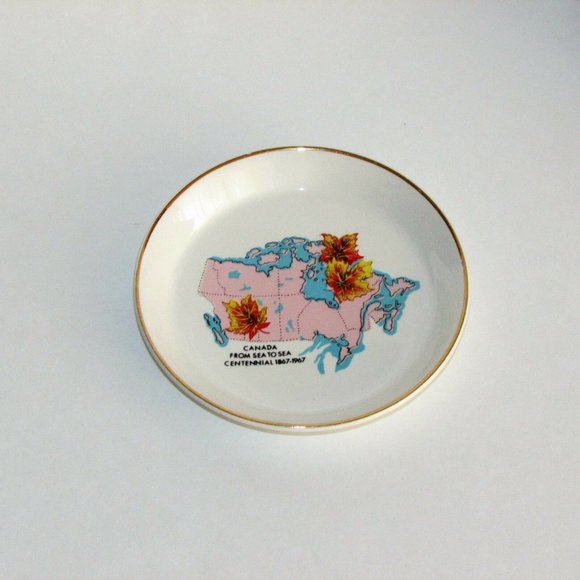 Canada Centennial Trinket or Pin Dish 1867-1967 Map 4.5" Vintage Souvenir - Picture 1 of 5